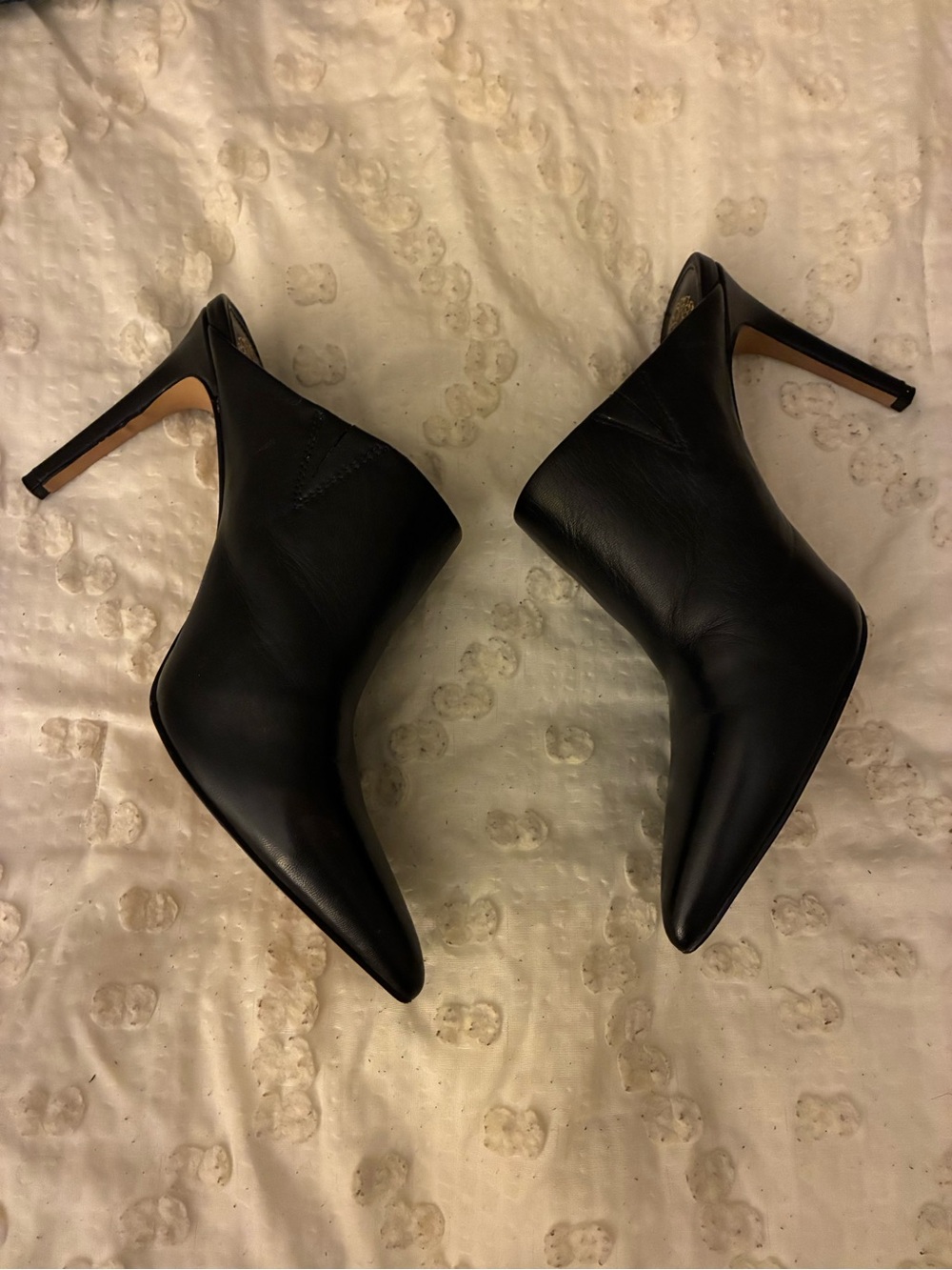 Vince Camuto Black Pointed Leather Mule Heels with Leopard Lining - Picture 3 of 16